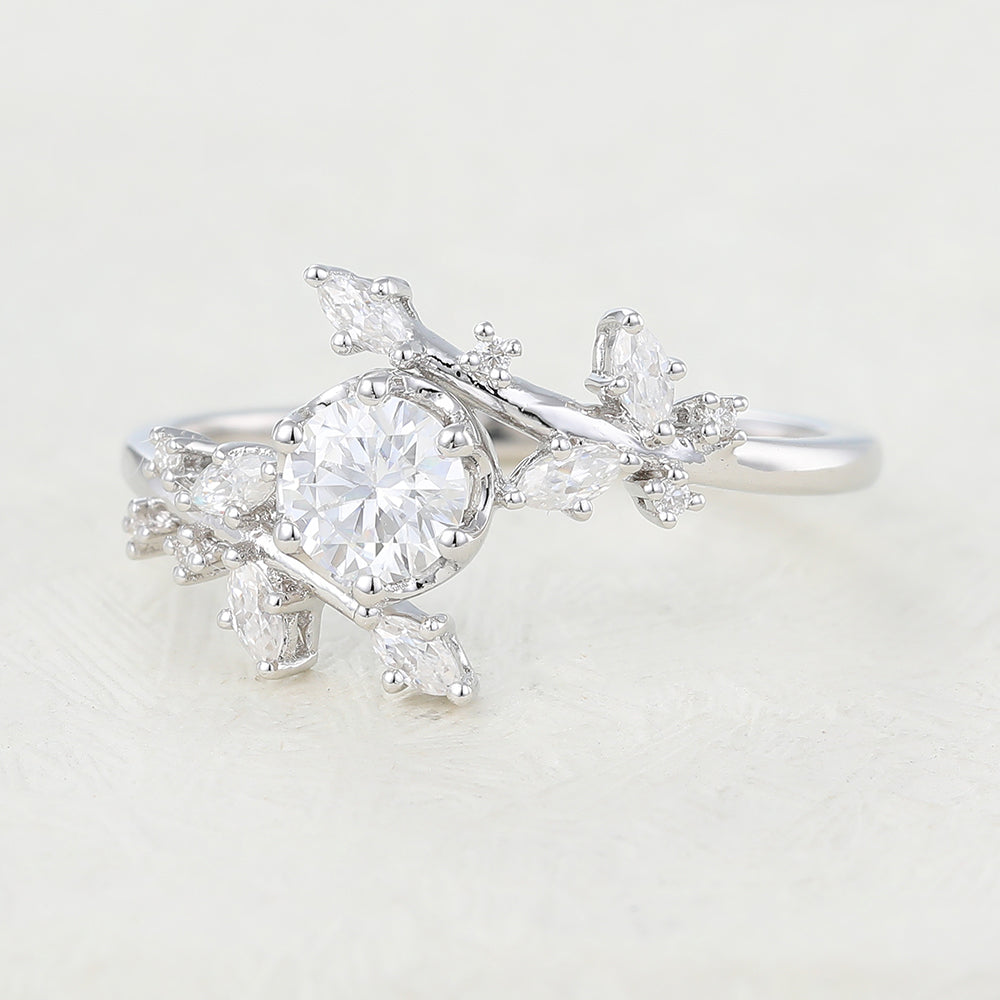 0.41 CT Round Cluster Moissanite Engagement Ring